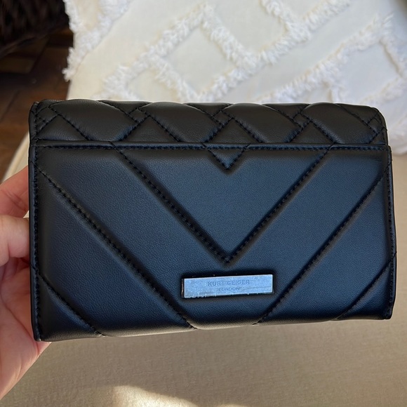 KURT GEIGER LONDON NWT Kensington Leather Wallet on a Chain BLACK - Picture 6 of 17